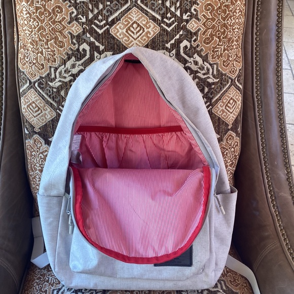 herschel classic xl backpack - Picture 3 of 3